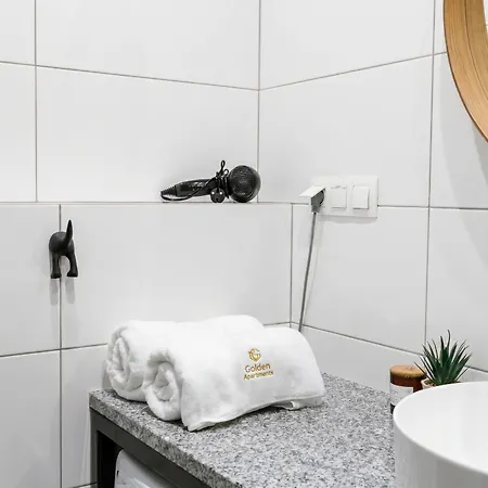 Urban Chic - Main Rail Station - Stylish - Kosciuszki *